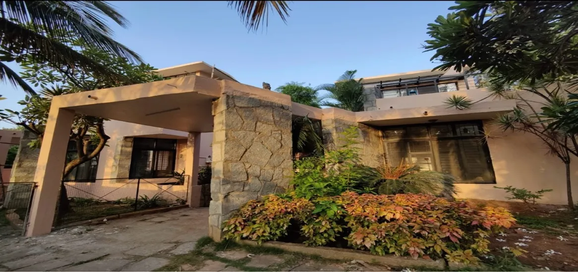 Prestige Laughing Waters