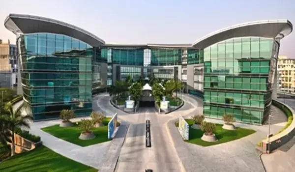 Major IT hubs nearby of Prestige Golden Grove