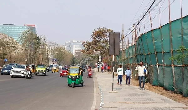 Scenic view of the greenery and landscaping around the ICICI Bank corporate office near Prestige Golden Grove